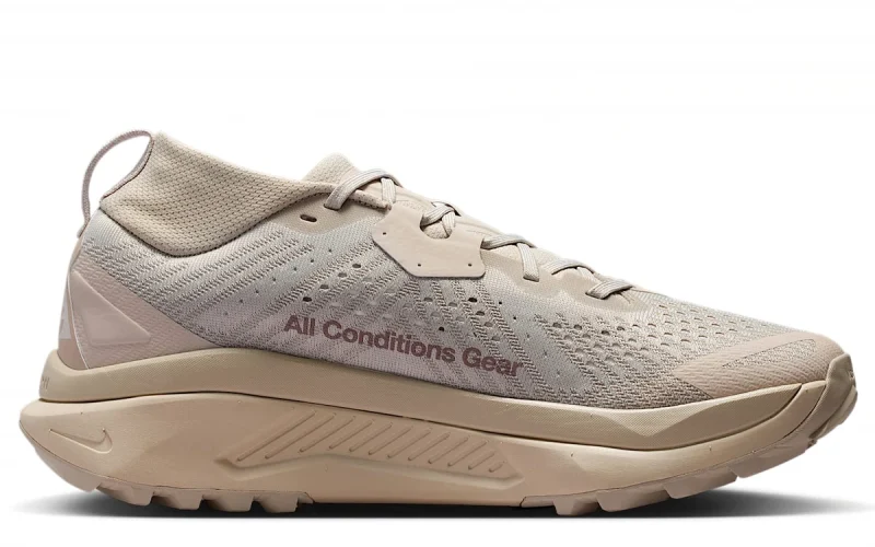 Nike ACG Zegama Trail "Cream II Safety Orange Light Orewood Brown" Herenschoen