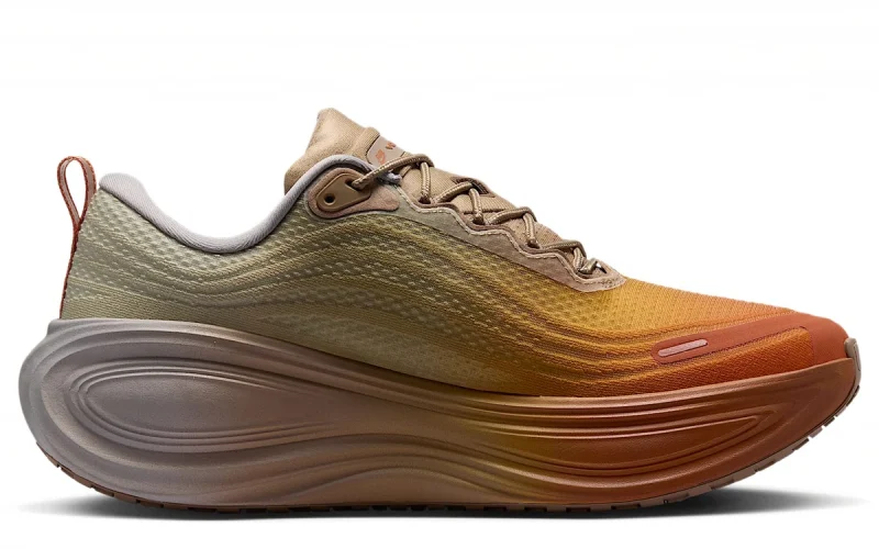 Nike Vomero Plus "Desert Camo Ceramic College Grey Yukon Brown" Schoenen